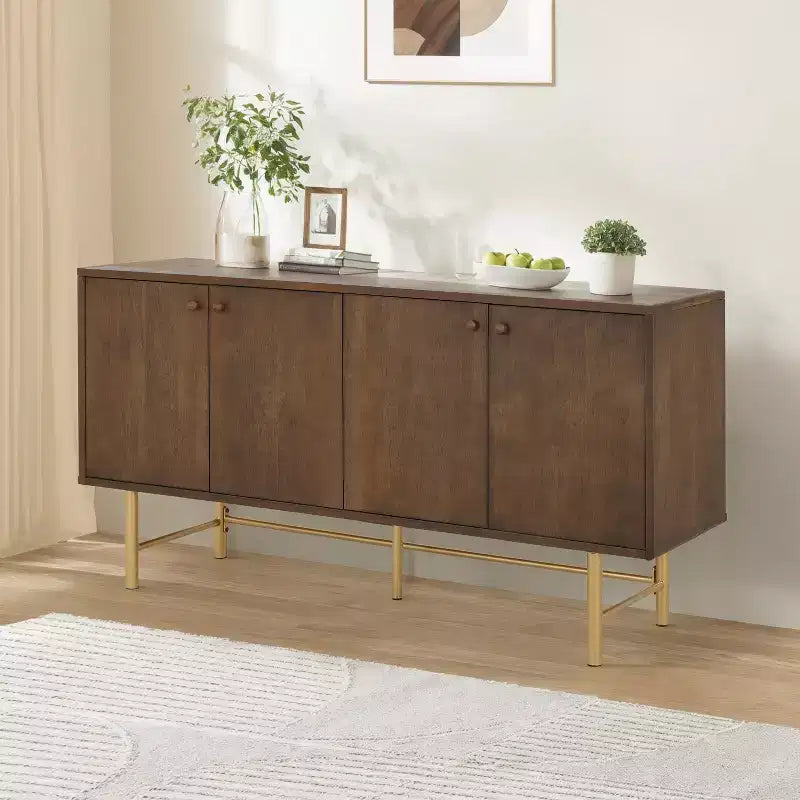 Buffet de salle à manger avec base en métal Vincent Contemporary et deux étagères réglables