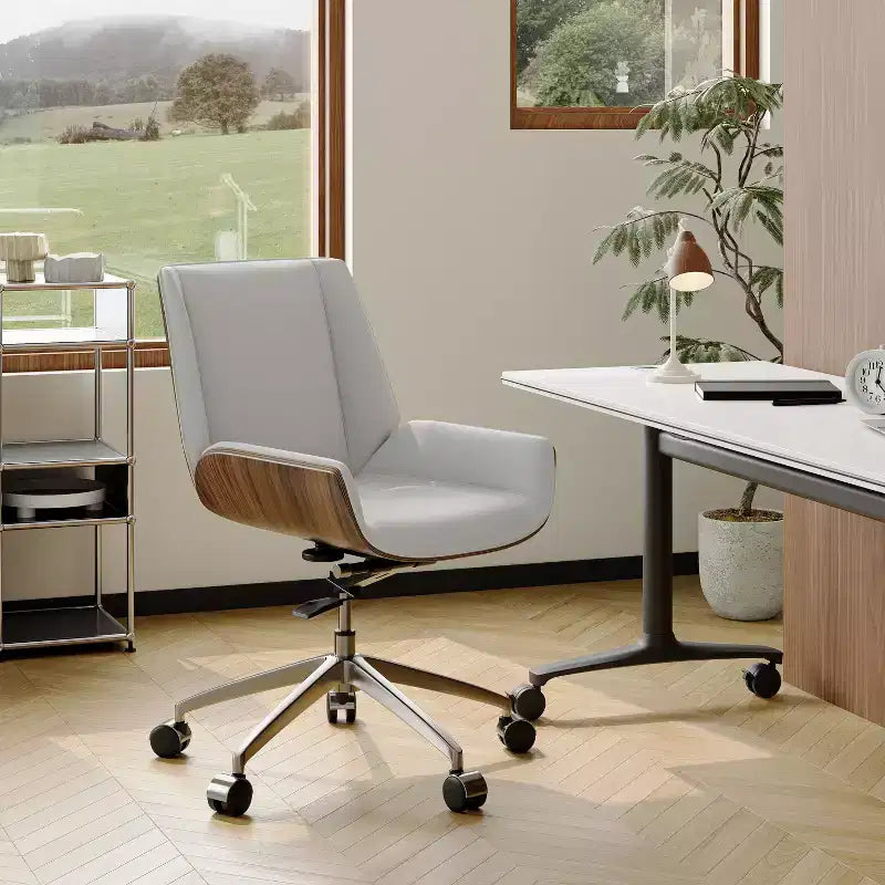 Chaise de bureau pivotante Mid-Century Moderne avec dossier en bois courbé noyer et assise en similicuir Hauteur réglable et base roulante