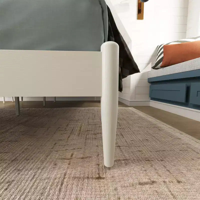 Ensemble de chambre Feeney 3 pièces, lit plateforme avec deux tables de chevet, blanc crème, grand lit